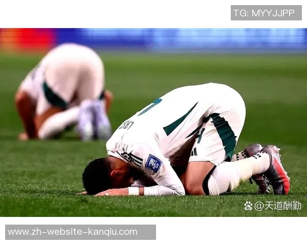 世预赛焦点对决沙特阿拉伯迎战日本队争夺晋级名额